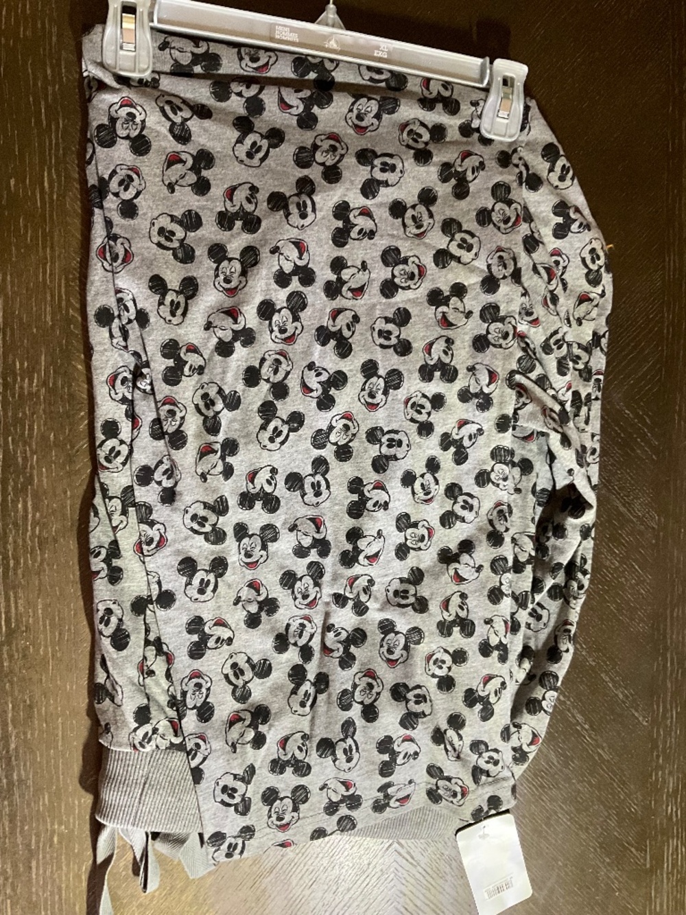DISNEY  TRACK PANTS size XL. NWT UNISEX